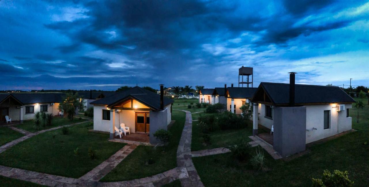 Iguape Aparts & Spa Колон Экстерьер фото